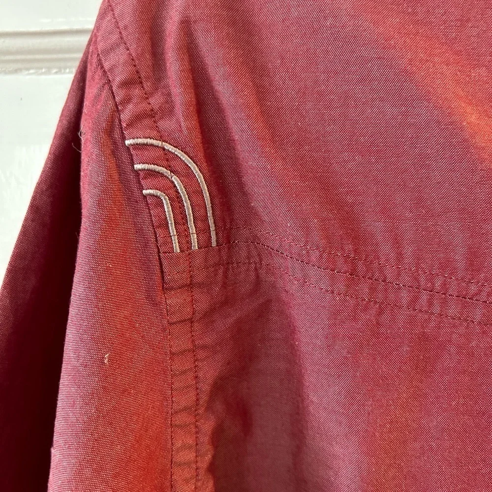 The North Face Men’s Shirt | Short-sleeved Button-up Size Small | Red